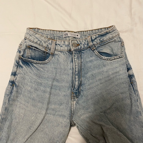 Zara Mom Jeans - Picture 3 of 4